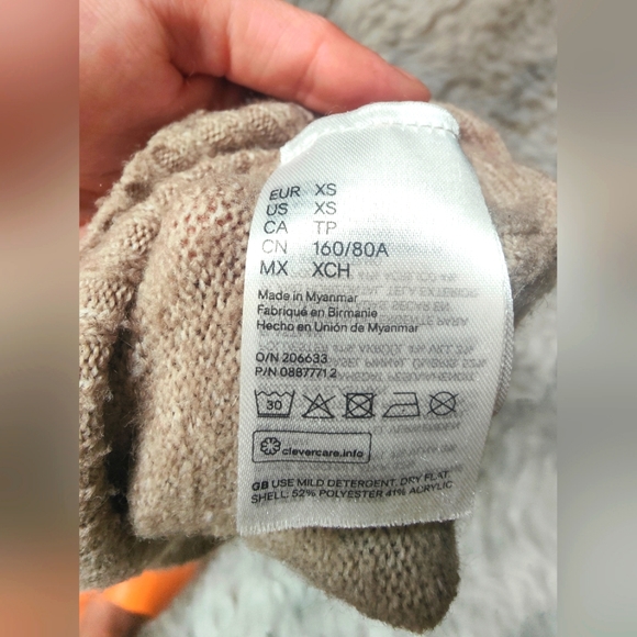 H&M Brown Turtleneck Sweater Size S - Picture 3 of 3